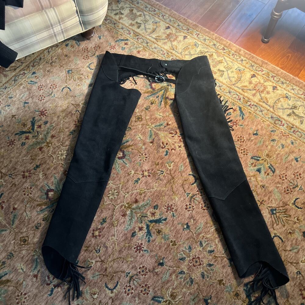 Western Black Genuine Suede Leather Shotgun Chaps Fringe Silver Conchos Sm 38-42 - Picture 7 of 9